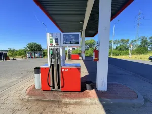 Prodej obchodního prostoru, Kly, 781 m2