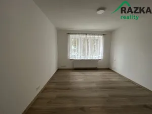 Pronájem bytu 2+1, Planá, Zahradní, 50 m2