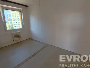 Pronájem bytu 3+1, Praha - Troja, Svídnická, 75 m2