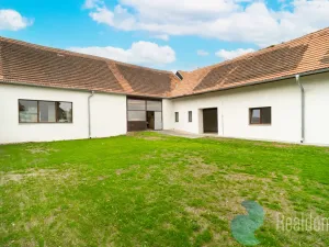 Prodej zemědělské usedlosti, Babice, 439 m2