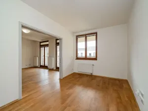 Pronájem kanceláře, Praha - Smíchov, Štefánikova, 168 m2
