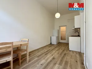 Pronájem bytu 1+1, Praha - Smíchov, Vltavská, 40 m2