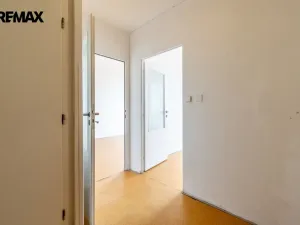 Pronájem bytu 2+kk, Praha - Háje, Kupeckého, 42 m2