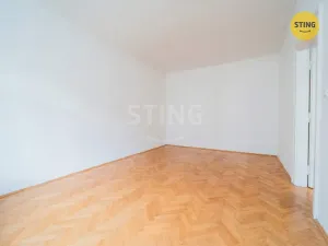 Prodej bytu 2+1, Opava, Zacpalova, 64 m2