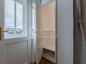 Pronájem bytu 3+1, Praha - Dejvice, 133 m2