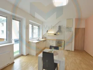 Pronájem bytu 2+kk, Klecany, Nám. Třebízského, 52 m2