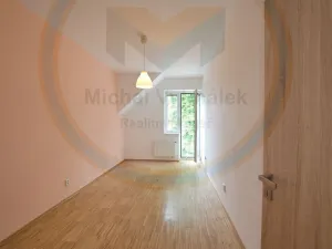 Pronájem bytu 2+kk, Klecany, Nám. Třebízského, 52 m2