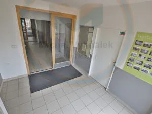 Pronájem bytu 2+kk, Klecany, Nám. Třebízského, 52 m2