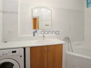 Pronájem bytu 4+kk, Praha, Kazašská, 107 m2