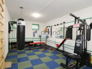 Pronájem bytu 4+kk, Praha, Kazašská, 107 m2