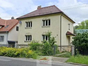 Pronájem bytu 2+1, Valašské Meziříčí - Krásno nad Bečvou, Zámecká, 75 m2