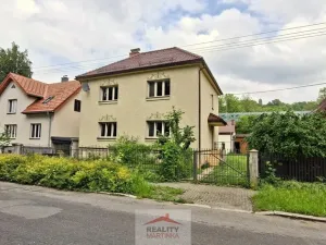 Pronájem bytu 2+1, Valašské Meziříčí - Krásno nad Bečvou, Zámecká, 75 m2