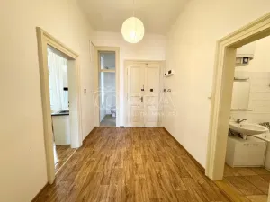Pronájem bytu 2+1, Praha - Nové Město, Petrské náměstí, 89 m2