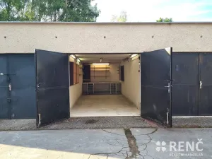 Pronájem garáže, Brno, Řezáčova, 18 m2