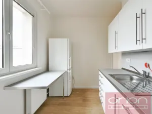 Pronájem bytu 2+1, Praha - Veleslavín, Na Petřinách, 52 m2