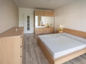 Pronájem bytu 2+1, Neratovice, Čtvercová, 55 m2