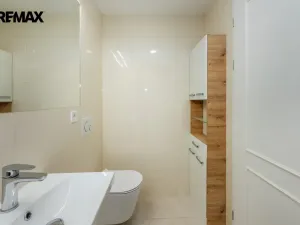 Pronájem bytu 2+kk, Praha - Vinohrady, Korunní, 53 m2