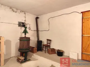 Prodej vinného sklepa, Chvalovice, 95 m2