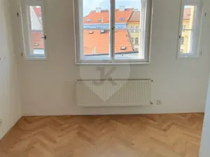 Pronájem bytu 3+kk, Praha - Holešovice, Dobrovského, 60 m2