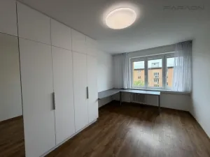 Pronájem bytu 3+kk, Praha - Žižkov, Pod lipami, 70 m2