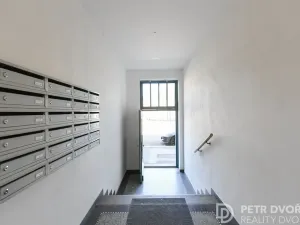 Prodej bytu 3+kk, Praha - Karlín, Pernerova, 71 m2
