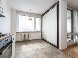 Pronájem bytu 3+kk, Praha - Kobylisy, Kaňkovského, 68 m2