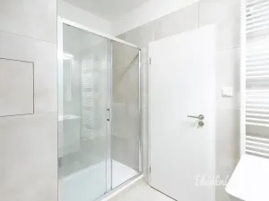 Pronájem bytu 1+kk, Praha - Vysočany, Gerstelova, 33 m2