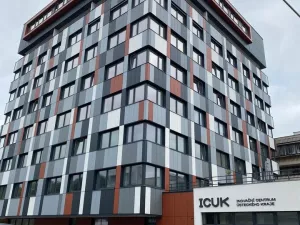 Pronájem bytu 2+kk, Ústí nad Labem - Ústí nad Labem-centrum, Velká Hradební, 46 m2