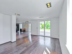 Prodej rodinného domu, Ostrov, 211 m2