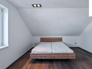 Prodej rodinného domu, Ostrov, 211 m2
