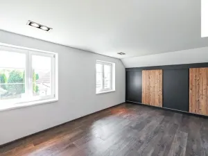 Prodej rodinného domu, Ostrov, 211 m2