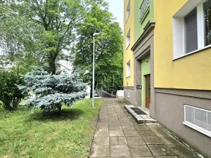 Pronájem bytu 2+1, Praha - Strašnice, Krupská, 46 m2