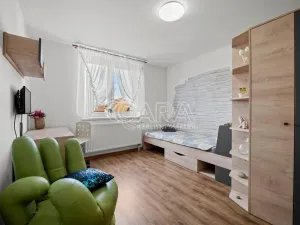 Prodej rodinného domu, Tišice, Souběžná, 170 m2