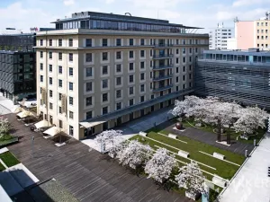 Pronájem kanceláře, Praha - Holešovice, Jankovcova, 653 m2