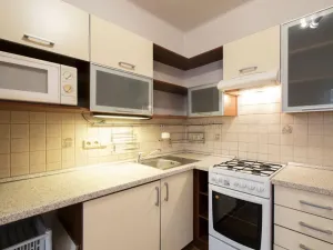 Pronájem bytu 2+kk, Praha - Prosek, Nad Krocínkou, 53 m2