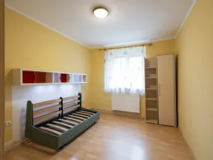 Pronájem bytu 2+kk, Praha - Prosek, Nad Krocínkou, 53 m2