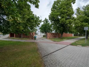 Pronájem kanceláře, Libiš, Školní, 201 m2