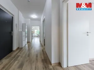 Pronájem bytu 3+kk, Karlovy Vary - Bohatice, Dubová, 67 m2