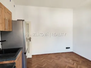 Pronájem bytu 2+kk, České Budějovice - České Budějovice 6, Nádražní, 32 m2