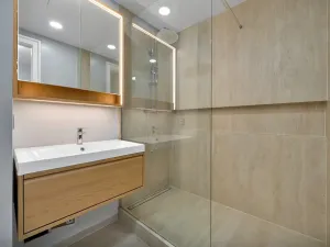 Pronájem bytu 2+kk, Praha - Karlín, Rohanské nábřeží, 52 m2
