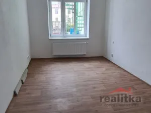 Pronájem bytu 2+1, Opava - Město, Ostrožná, 70 m2