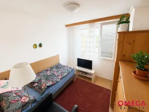 Prodej bytu 3+1, Praha - Suchdol, Gagarinova, 71 m2