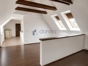 Pronájem bytu 3+kk, Praha, Kutnohorská, 95 m2