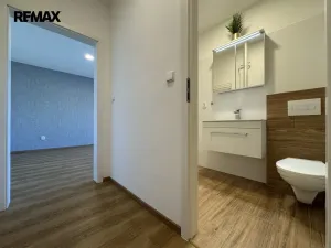 Pronájem bytu 1+1, Olomouc - Neředín, Neředínská, 41 m2