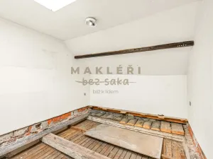 Prodej rodinného domu, Kostelec nad Labem, nám. Pod Martinem, 135 m2
