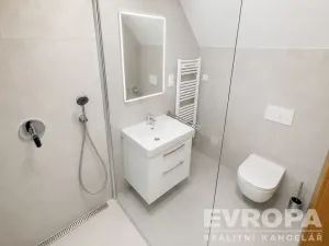 Pronájem vily, Průhonice, Sadová, 350 m2