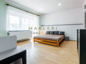 Prodej vícegeneračního domu, Tuchlovice, 224 m2