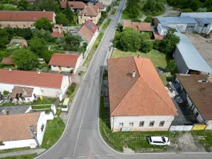 Prodej rodinného domu, Hořany, 452 m2