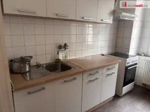Pronájem atypického bytu, Praha - Kobylisy, Zenklova, 15 m2