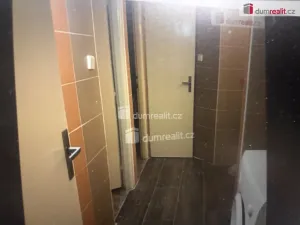 Pronájem atypického bytu, Praha - Kobylisy, Zenklova, 15 m2